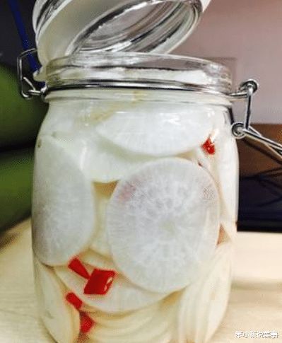 腌萝卜片的秘诀 放它胜过糖醋，脆爽入味，一口停不下来